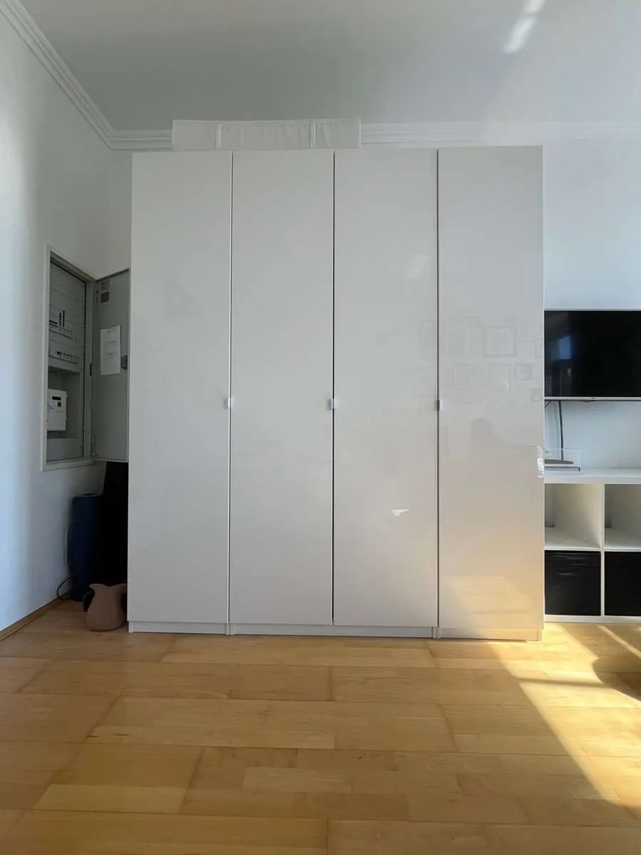 Kleiderschrank Ikea Pax - weiß Hochglanz, € 400,- (1150 Wien)