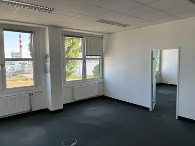 Gewerbeimmobilie mieten in Bruck an der Leitha – 141 m², € 1.825 – Bild 1 von 10