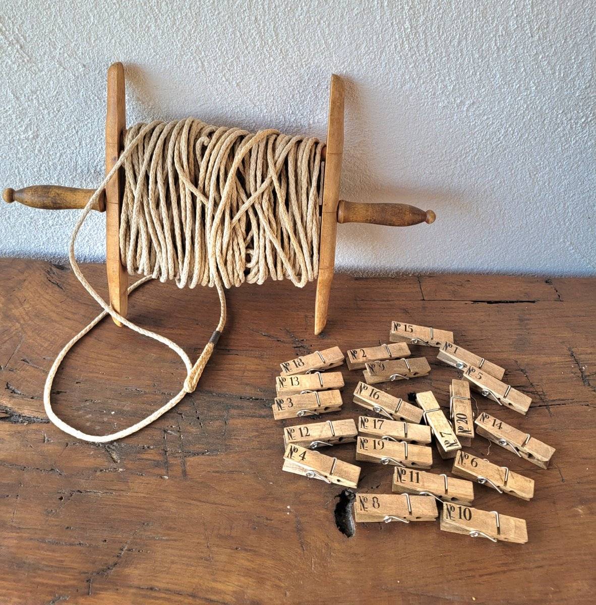 ANTIKE alte WÄSCHESPINDEL LEINE WÄSCHEKLAMMERN WASCHKÜCHE Vintage shabby