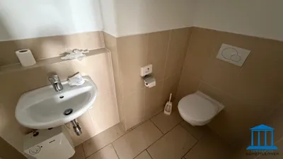 3-Zimmer-Gewerbeimmobilie mieten in Wiener Neustadt – 95 m², € 992 – Bild 15 von 26