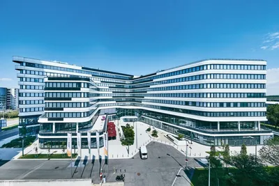 Gewerbeimmobilie mieten in Bruck an der Leitha – 4 427 m², € 18 – Bild 1 von 8
