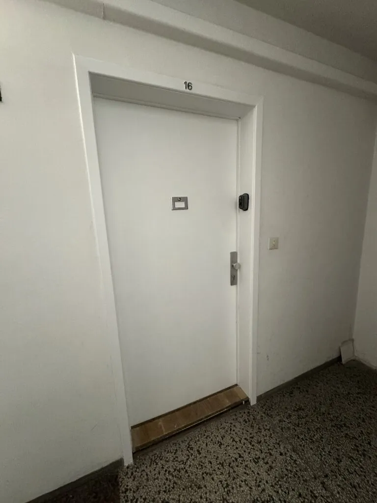 BLICK AUFS RIESENRAD - Frisch Sanierte Wohnung mit Top-Anbindung - Ansicht 2