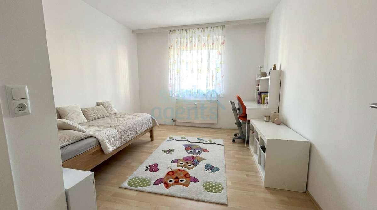 Reserviert! Modernisierte Erdgeschosswohnung mit Garage und überdachtem Balkon - Ansicht 3