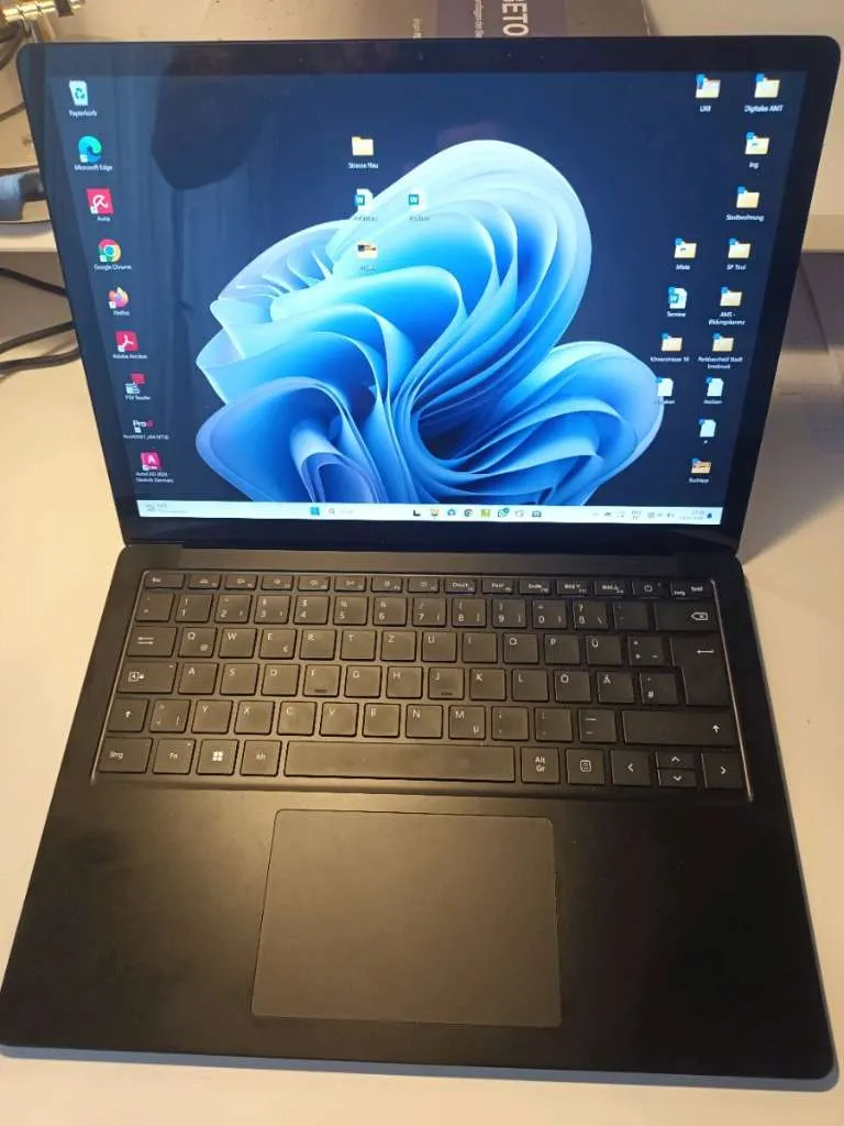 MICROSOFT Surface 5; touch; Intel Core i7; 16GB RAM; 1,3kg