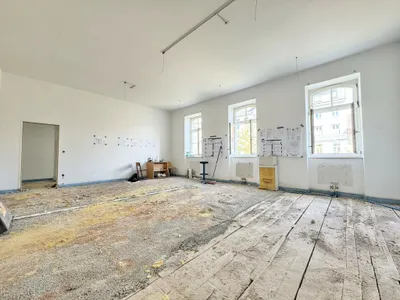 ERSTBEZUG NACH SANIERUNG | OPTIMAL AUFGETEILTE 5 ZIMMER | TOPLAGE IN U-BAHN-NÄHE – Bild 2