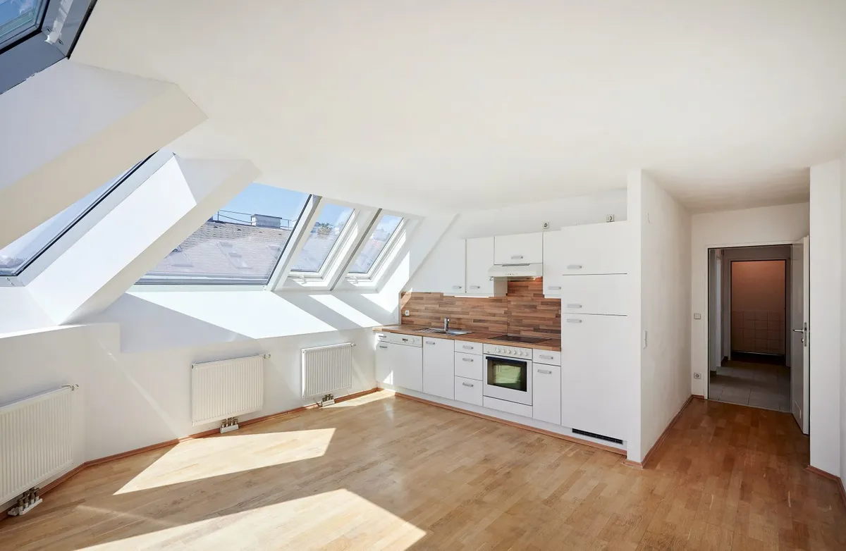 Zentral gelegen & im Grünen - 2-Zimmer-DG beim Währinger Park - Ansicht 3