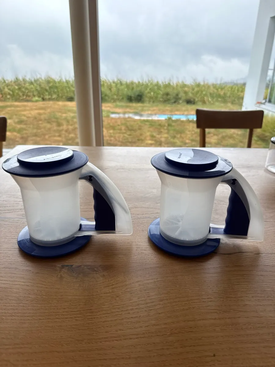 Tupperware Zuckerstreuer, € 20,- (4040 Altlichtenberg)