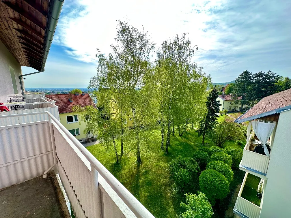 Singlewohnung umgeben von Natur und Blick über Mödling! - Ansicht 2
