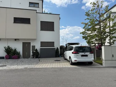 5-Zimmer-Haus mieten in Baden – 138 m², € 1.407 – Bild 2 von 31