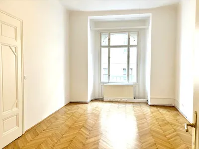 UNBEFRISTETE RARITÄT : Neu sanierte herrschaftliche Wohnung in der Piaristengasse – Bild 3