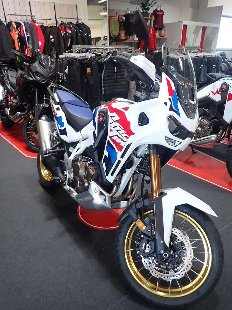 Honda CRF 1100L Africa Twin Adventure Sport Showa EERA Modell 2025 Enduro