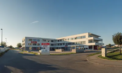 12-Zimmer-Gewerbeimmobilie mieten in Linz Land – 470 m², € 6.486 – Bild 2 von 10