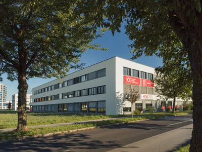 12-Zimmer-Gewerbeimmobilie mieten in Linz Land – 470 m², € 6.486 – Bild 4 von 10