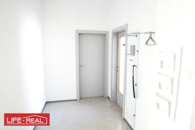 3-Zimmer-Gewerbeimmobilie mieten in Linz – 92 m², € 1.004 – Bild 7 von 9