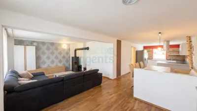 5-Zimmer-Haus kaufen in Linz Land – 200 m², € 399.000 – Bild 2 von 7