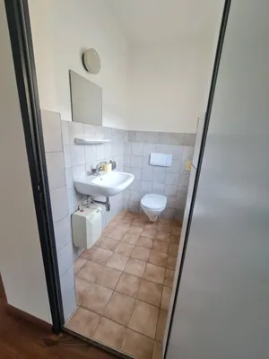 2-Zimmer-Gewerbeimmobilie mieten in Schwaz – 70 m², € 700 – Bild 7 von 10