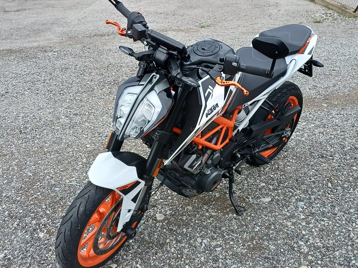 KTM Duke