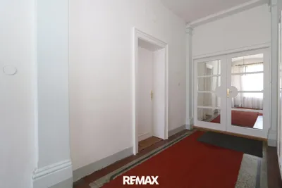 6-Zimmer-Wohnung mieten in Wels – 213 m², € 2.634 – Bild 2 von 13