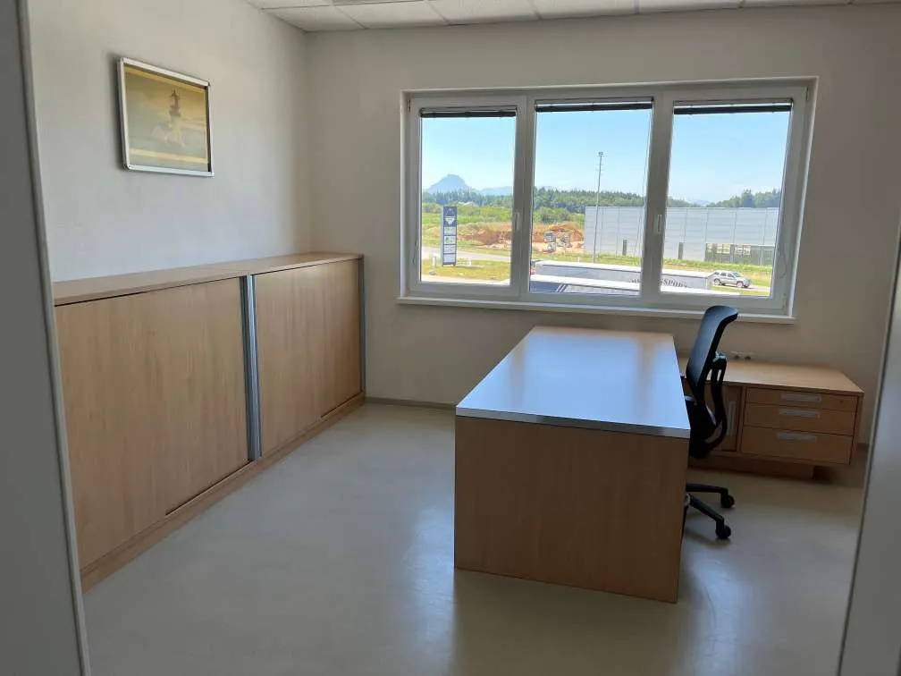 Büro mit traumhafter Aussicht im Gewerbepark B138 bei Sattledt - Ansicht 3