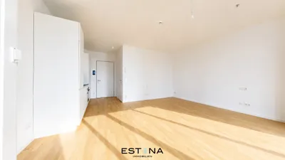 27576