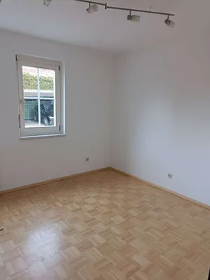 3-Zimmer-Wohnung mieten in Feldkirchen – 88 m², € 800 – Bild 2 von 8