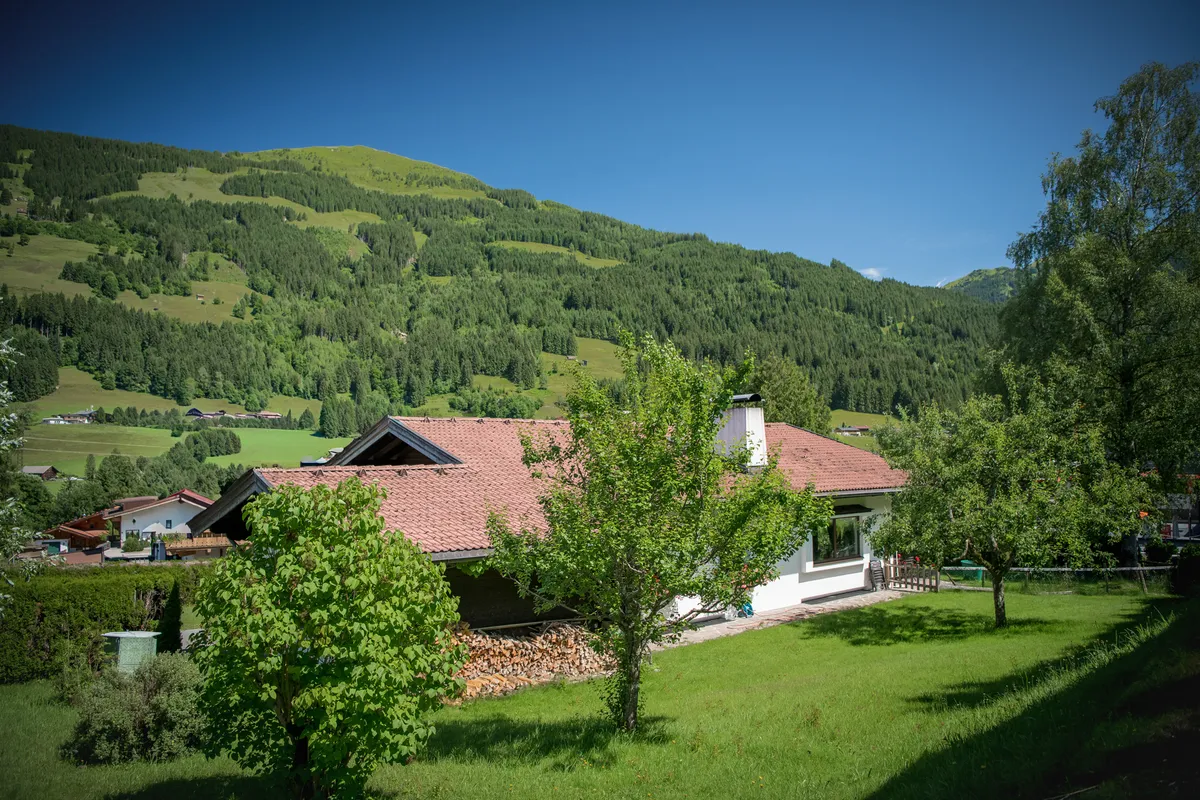 Gemütliches Landhaus direkt an der Skipiste - Ansicht 2