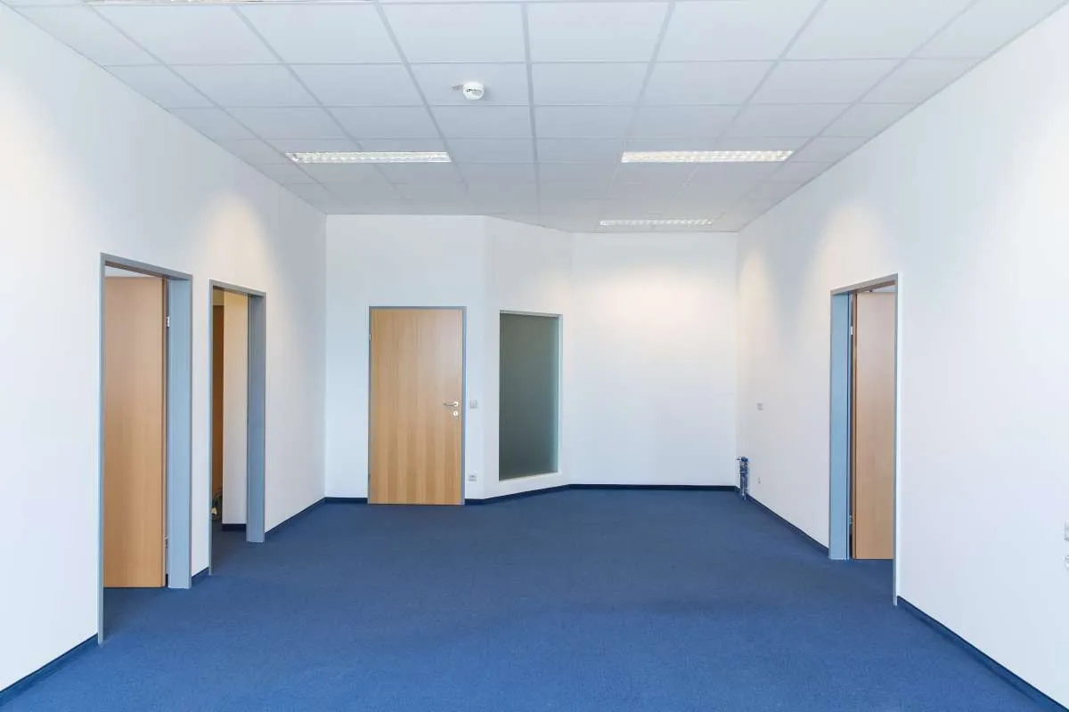 Repräsentative Bürofläche mit 3 Räumen, Vorraum, 2 Archiven & Küche - 218,41 m² im 2. Stock im BIZ - Ansicht 3