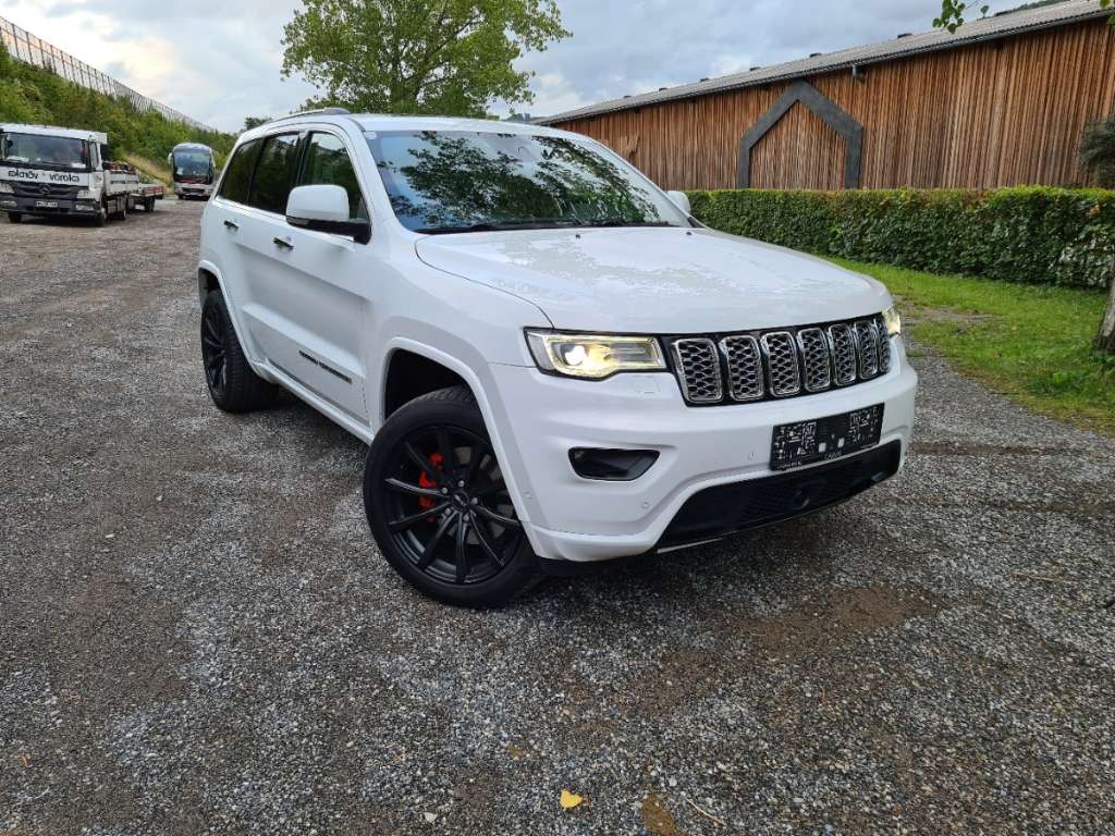 Jeep Grand Cherokee Overland SUV / Geländewagen