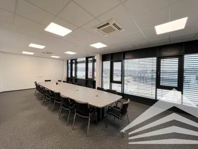7-Zimmer-Gewerbeimmobilie mieten in Urfahr-Umgebung – 420 m², € 6.527 – Bild 8 von 19