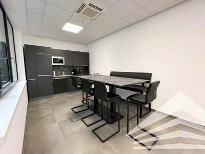 7-Zimmer-Gewerbeimmobilie mieten in Urfahr-Umgebung – 420 m², € 6.527 – Bild 14 von 19