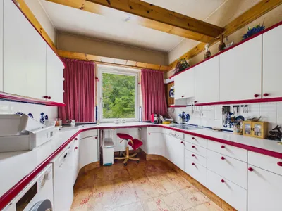 6-Zimmer-Wohnung kaufen in Mödling – 243 m², € 1.390.000 – Bild 13 von 17