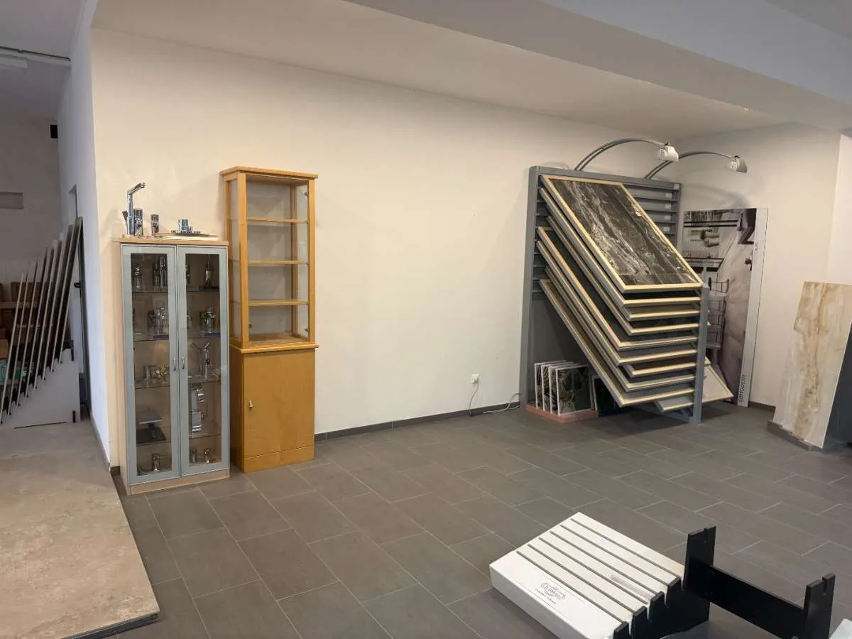 438 m² Büro & Schauraum inkl. Lagerflächen im UG - flexibel nutzbare Gewerbefläche im Gewerbepark Krems - Ansicht 3