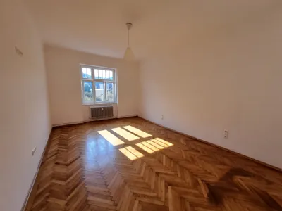 3-Zimmer-Wohnung mieten in Baden – 103 m², € 1.130 – Bild 3 von 12