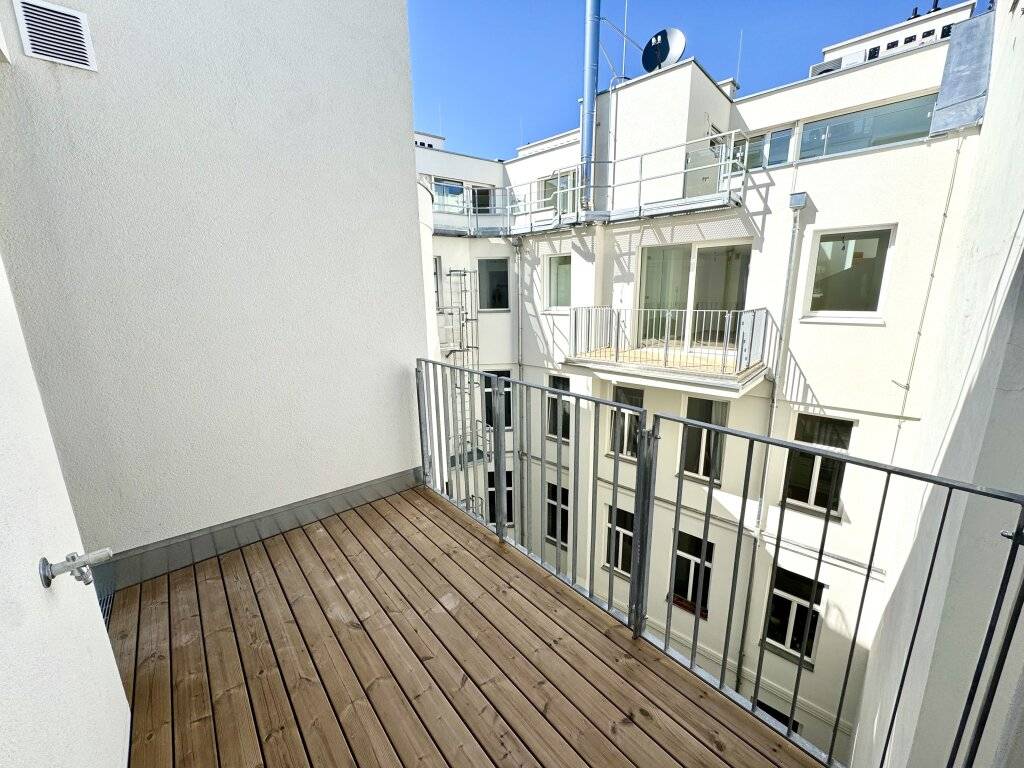 Stilvolle Maisonette-Wohnung im Dachgeschoss mit Balkon und Blick über Wien! Erstbezug! - Vista 3