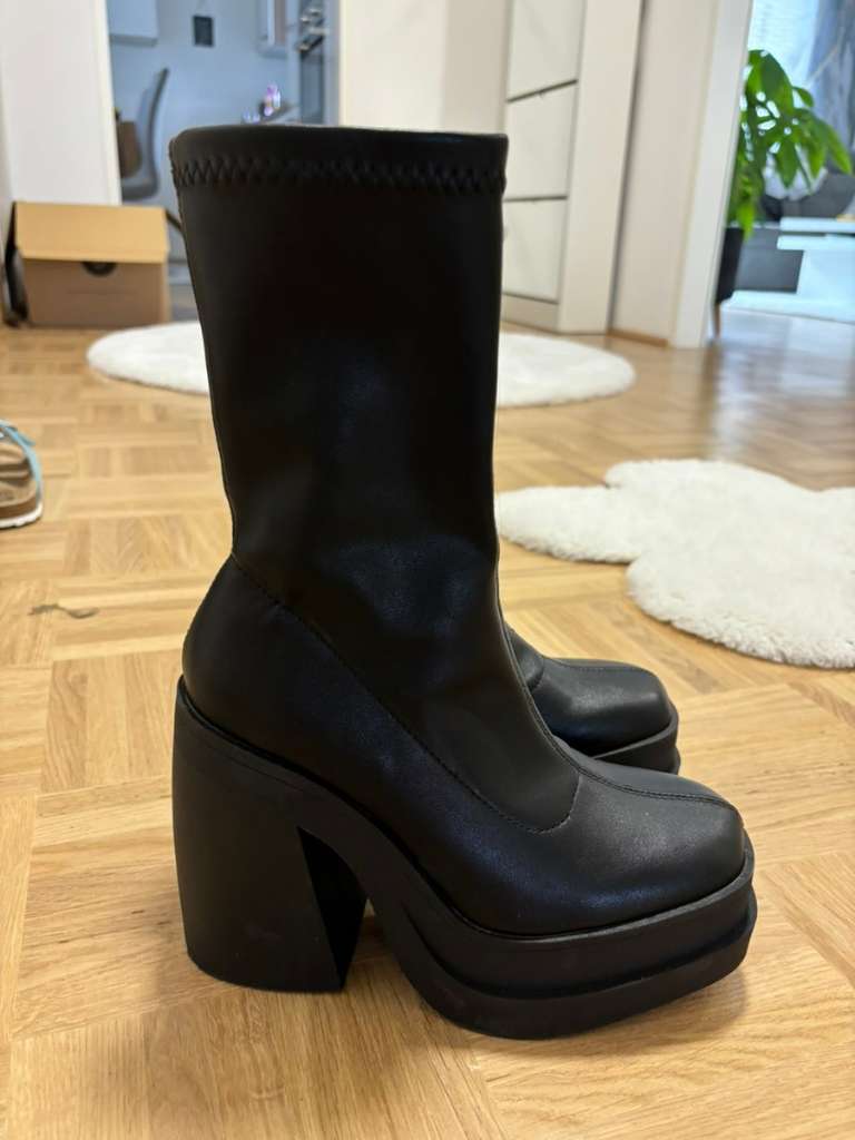 Stiefeletten grösse 35, € 17,- (4453 Ternberg) - willhaben