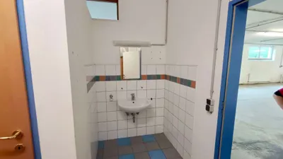Gewerbeimmobilie mieten in Amstetten – 178 m², € 948 – Bild 7 von 8