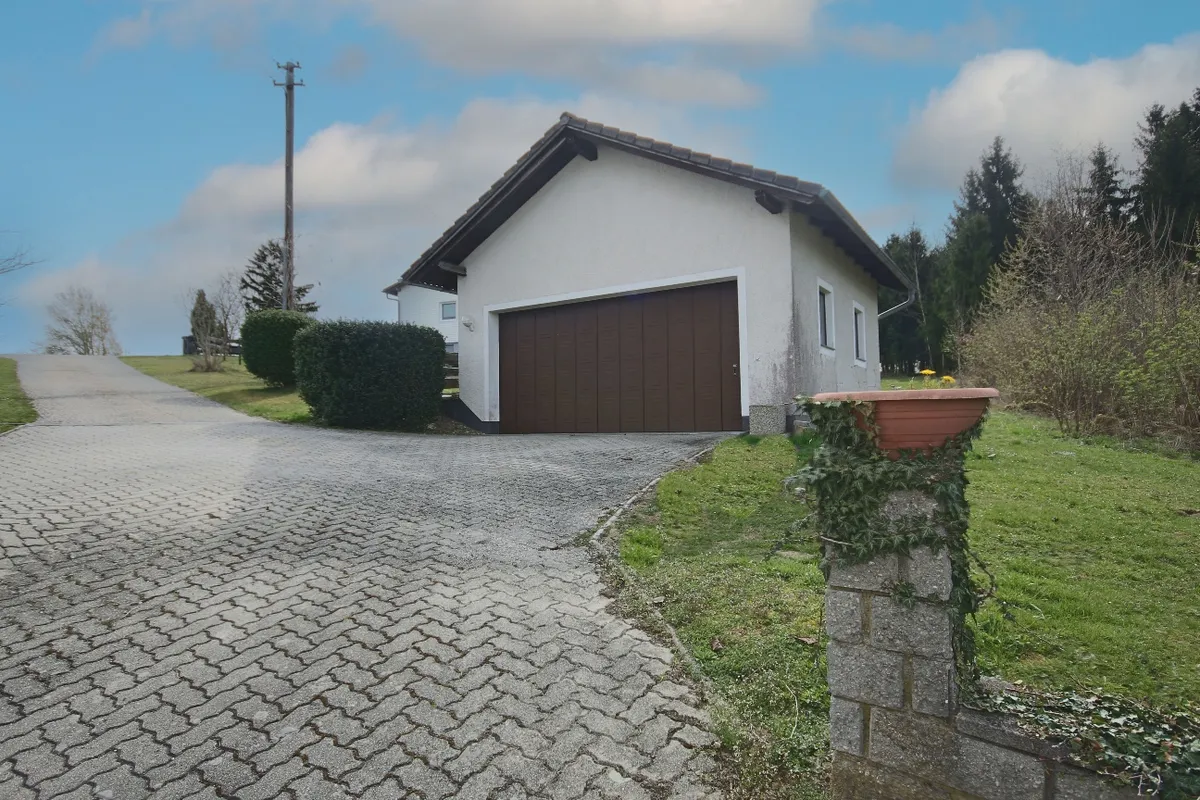 HERZOGSDORF: Idyllisches Haus in Ruhelage - Ansicht 3
