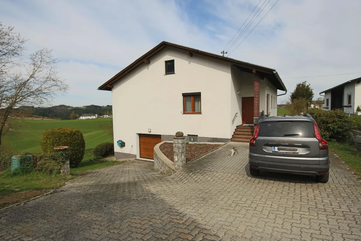 HERZOGSDORF: Idyllisches Haus in Ruhelage - Ansicht 2