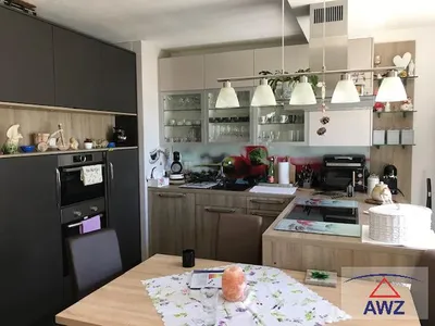 8-Zimmer-Haus kaufen in Neunkirchen – 230 m² – Bild 1 von 8