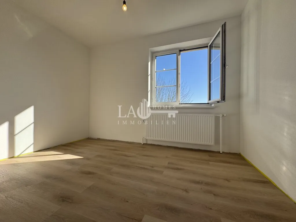 NEU renovierte 3-Zimmer Wohnung in zentraler Lage Top 6 ! - Ansicht 3