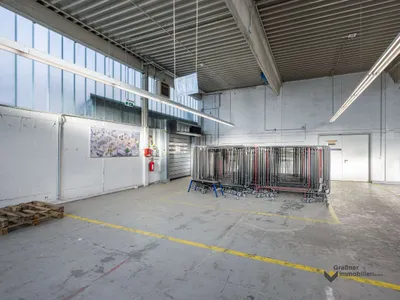 Gewerbeimmobilie mieten in Wien – 6 518 m², € 6 – Bild 2 von 5