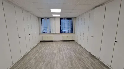 11-Zimmer-Gewerbeimmobilie mieten in Linz Land – 543 m², € 5 – Bild 8 von 18