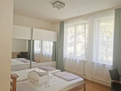 Südseitige 4 Zimmer Wohnung, mit Terasse, Eigengarten und Garage in Top-Grünruhelage provisionsfrei zu vermieten! – Bild 3