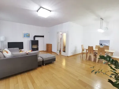 Südseitige 4 Zimmer Wohnung, mit Terasse, Eigengarten und Garage in Top-Grünruhelage provisionsfrei zu vermieten! – Bild 2