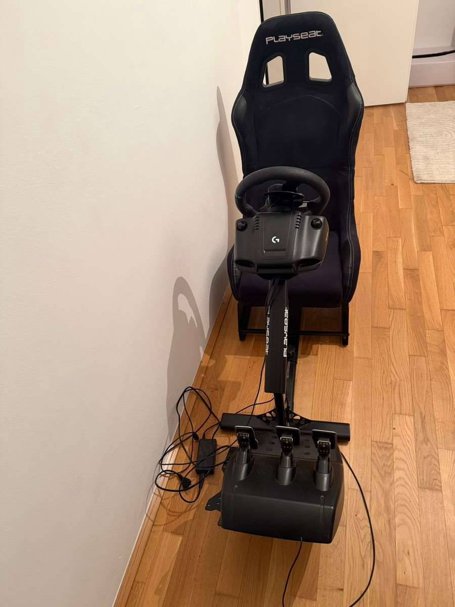 Racing Sitzset - Playseat Evolution Alcantara + Logitech G923 