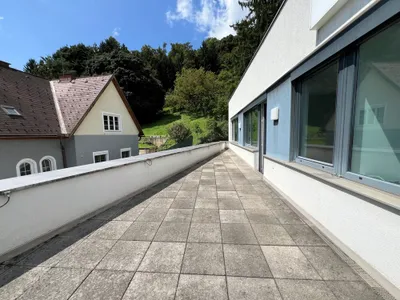Gewerbeimmobilie mieten in Graz – 603 m², € 13