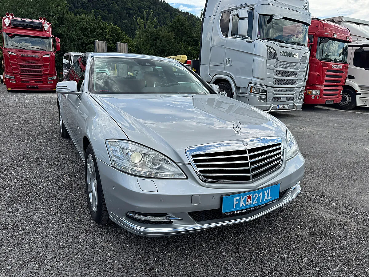 Mercedes-Benz S-Class 2012 photo 3