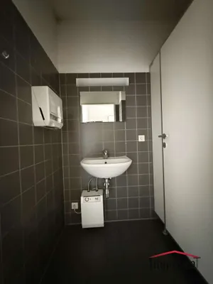 2-Zimmer-Gewerbeimmobilie mieten in Graz – 80 m², € 995 – Bild 9 von 12