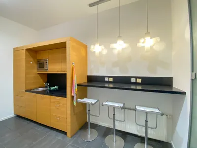 6-Zimmer-Gewerbeimmobilie mieten in Salzburg Stadt – 225 m², € 3.795 – Bild 9 von 14