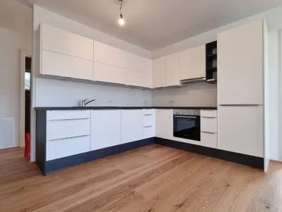 4-Zimmer-Wohnung mieten in Grieskirchen – 94 m², € 1.355 – Bild 2 von 8